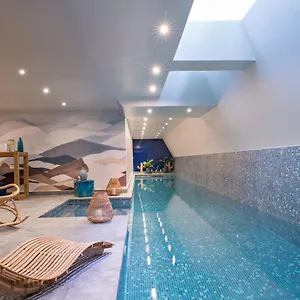 Parister Piscine & Hotel