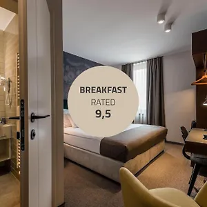 hotellátogatás