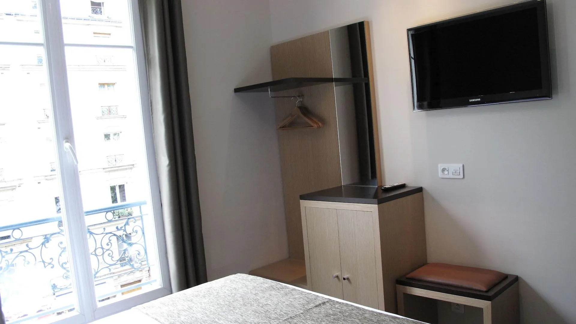 Source Hotel Paris