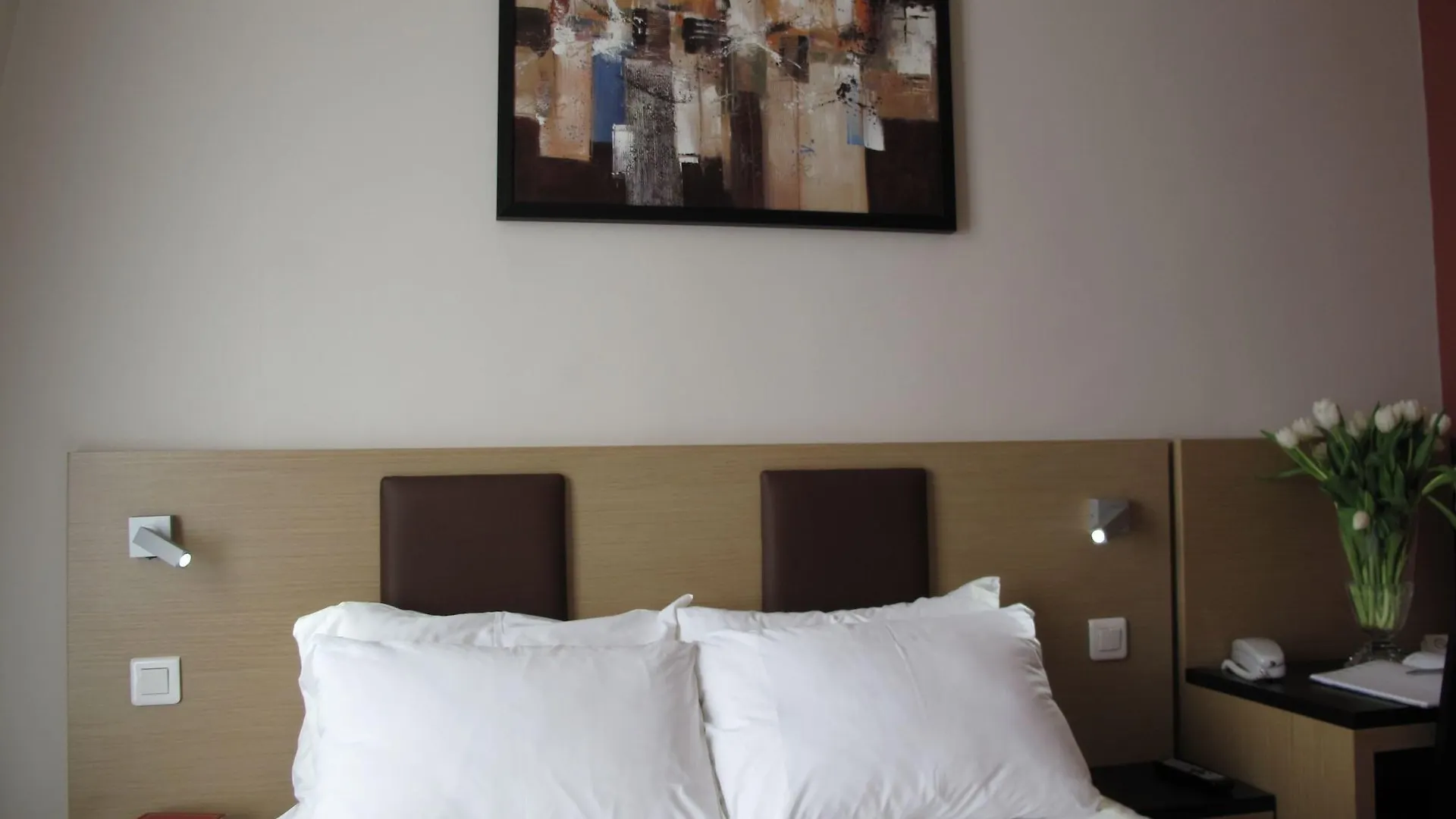 Source Hotel Paris France