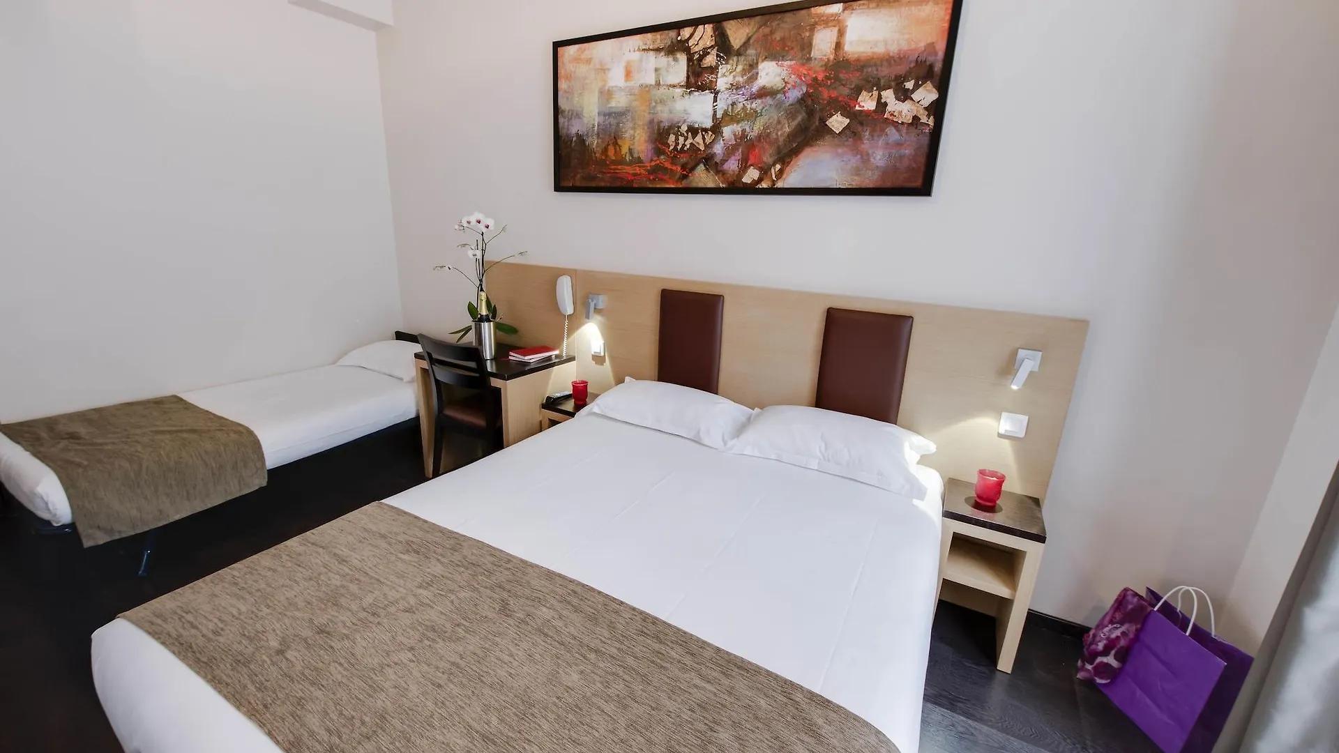Source Hotel Paris