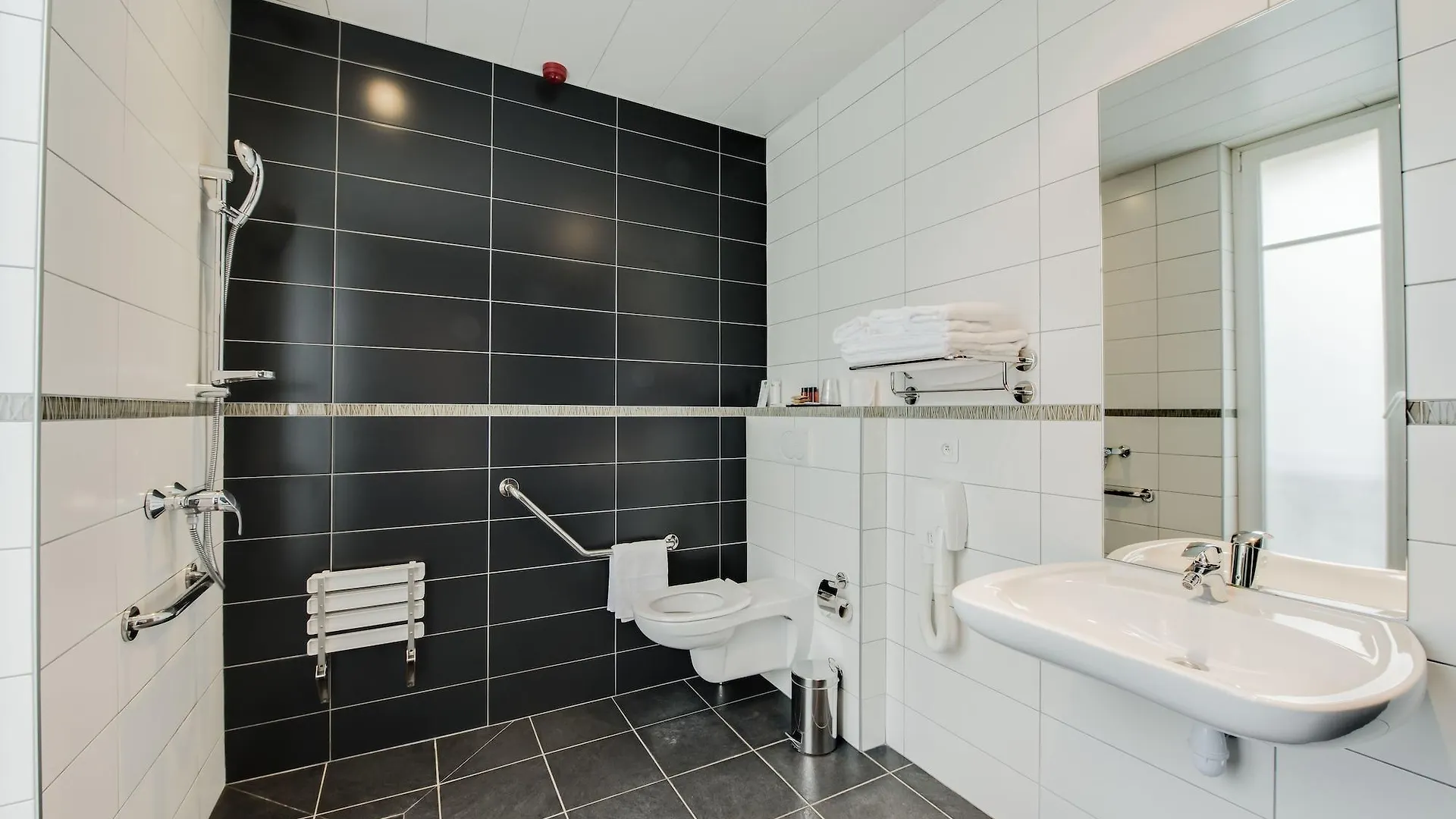 Source Hotel Paris