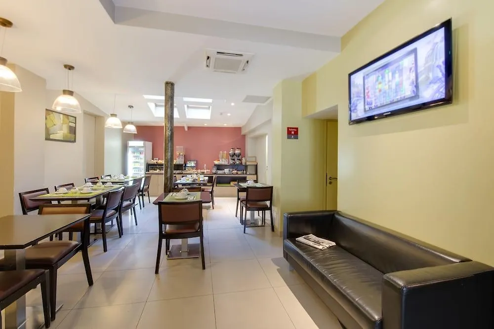 Source Hotel Paris 3*,